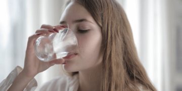 How Long Does it Take for a Sip of Water to Reach Your Bloodstream?